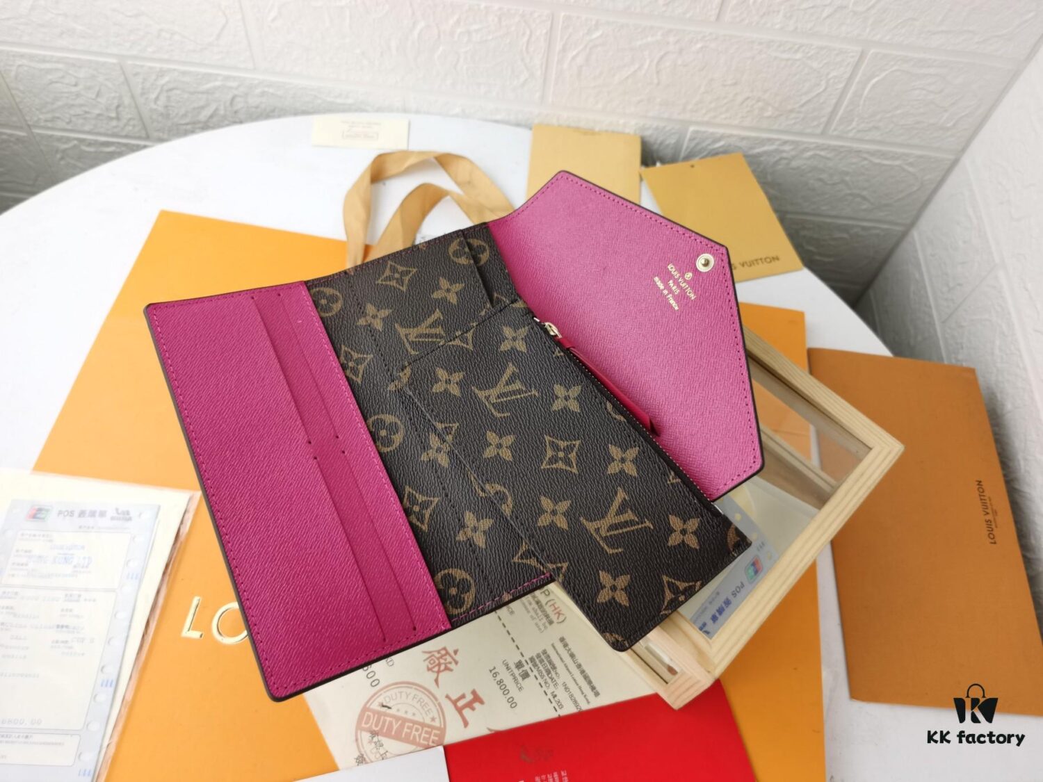 Top Quality Original 💎 [Real Photo, Personal Background] Josephine Wallet Inspired by Louis Vuitton's First Wallet Design