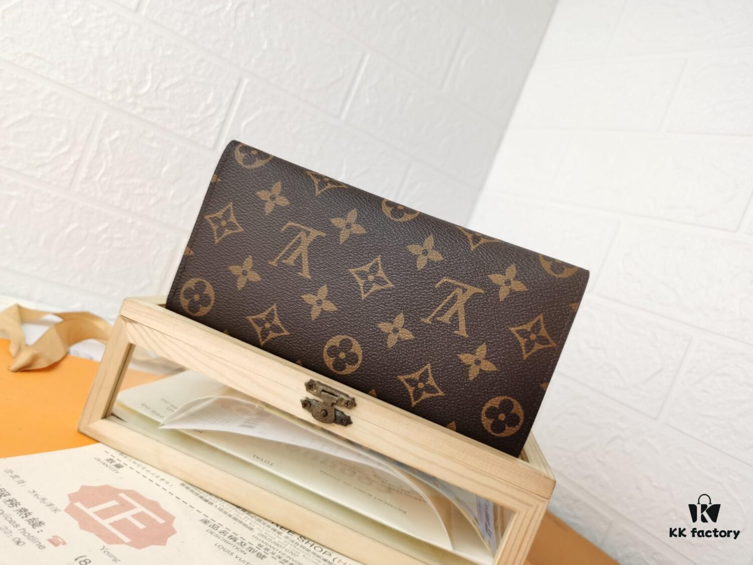 Top Original 💎 [Real Photo, Own Background] Josephine Wallet Inspired by Louis Vuitton's First Wallet Design