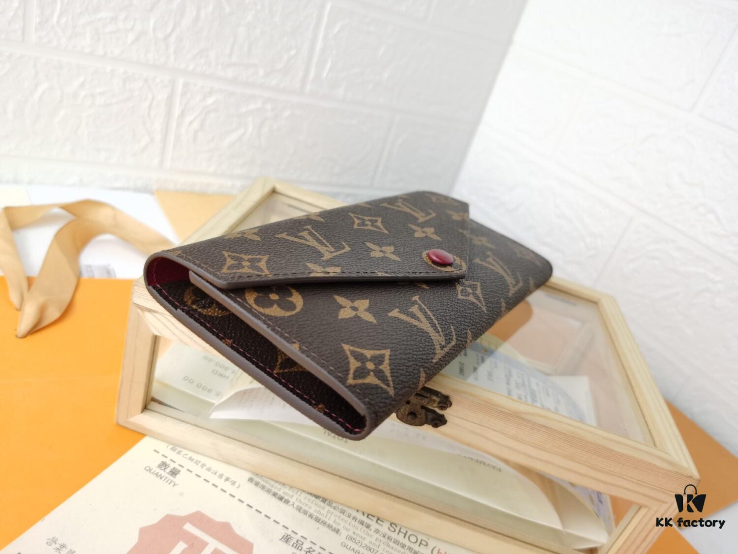 Top Original 💎 [Real Photo, Own Background] Josephine Wallet Inspired by Louis Vuitton's First Wallet Design