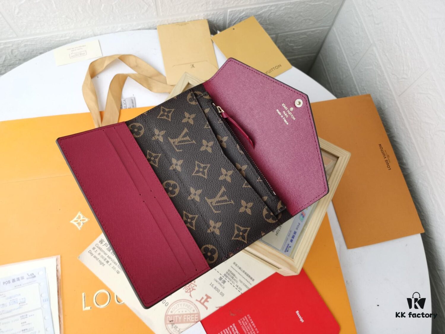 Top Original 💎 [Real Photo, Own Background] Josephine Wallet Inspired by Louis Vuitton's First Wallet Design