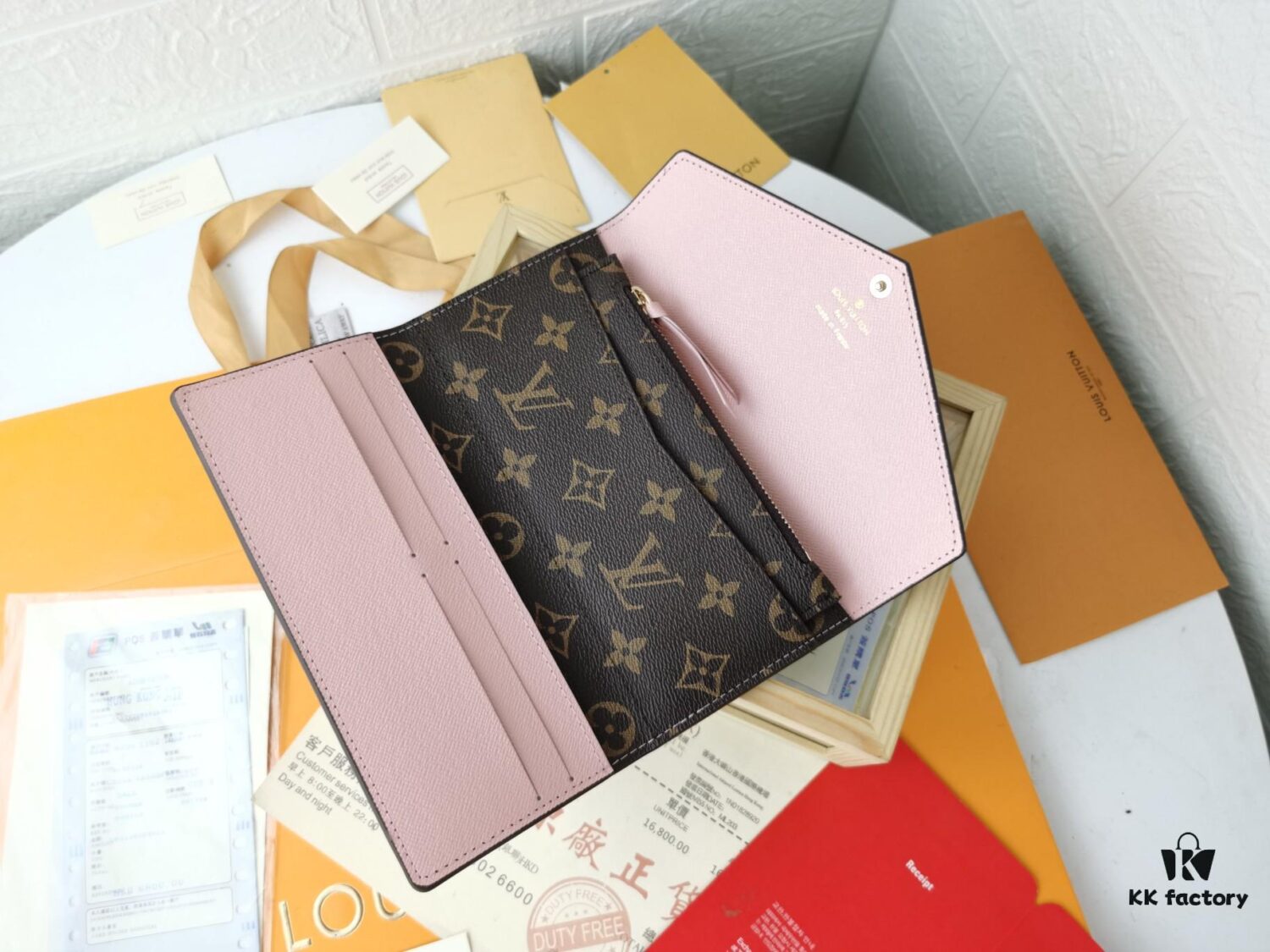 Top Quality Original 💎 [Real Photo, Personal Background] Josephine Wallet Inspired by Louis Vuitton's First Wallet Design