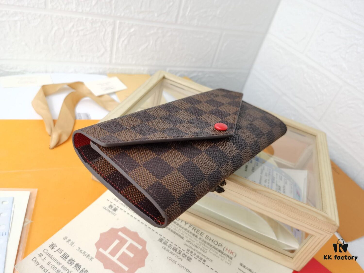 Top Quality Original 💎 [Real Item Photography, Personal Background] Josephine Wallet Inspired by Louis Vuitton's First Wallet Design