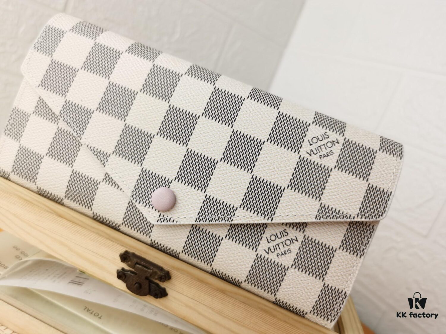 Top Quality Original 💎 [Real Photo, Personal Background] Josephine Wallet Inspired by Louis Vuitton's First Wallet Design