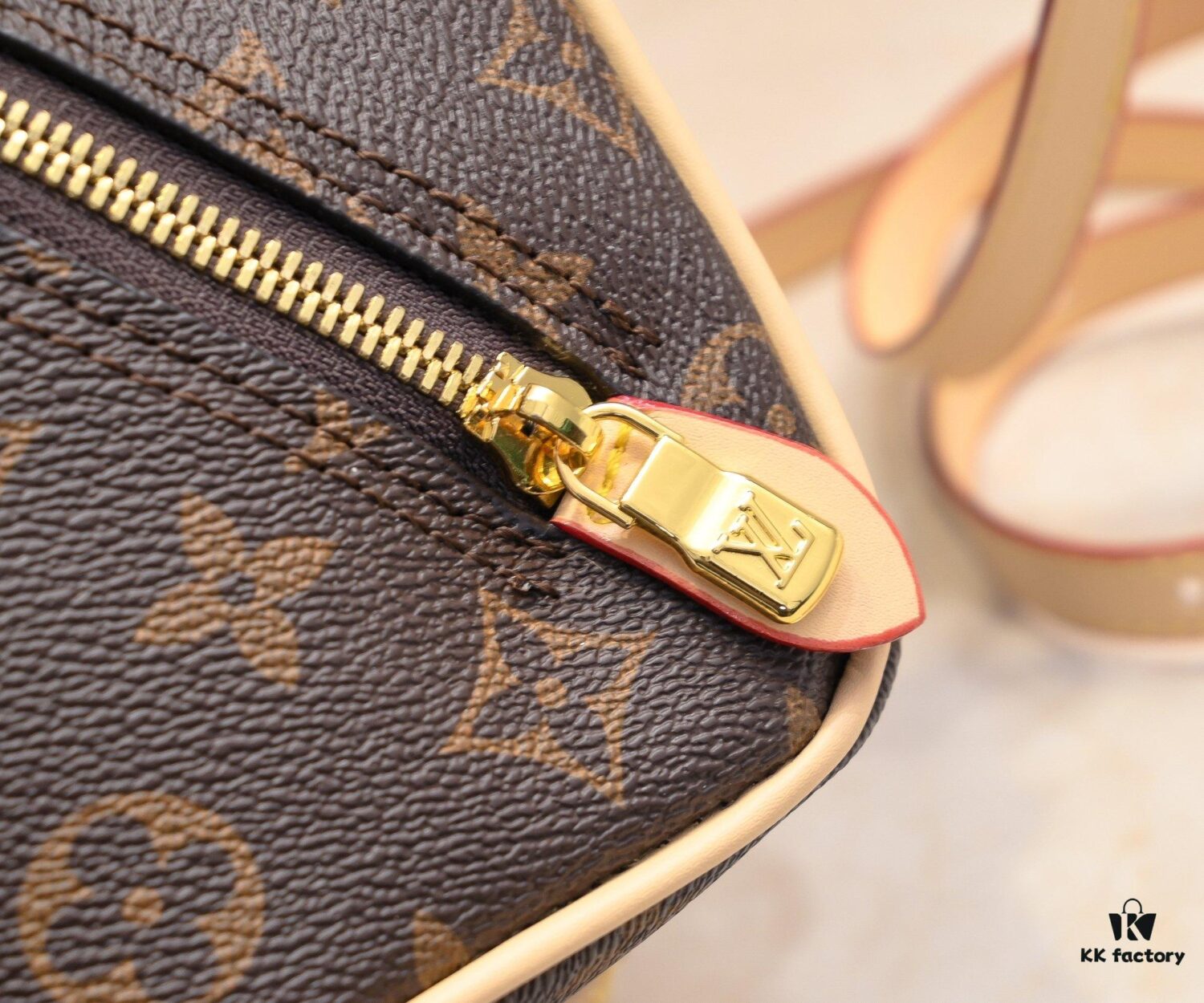 M47162 Yellow Flower M47096 Just In Case Bag