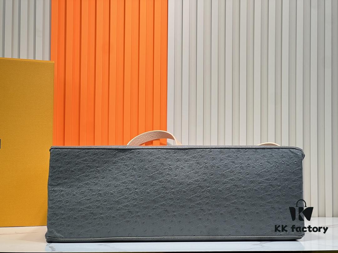 M24457 M24475 This Medium Shopper Handbag Draws Inspiration from Louis Vuitton's Shopping Tote