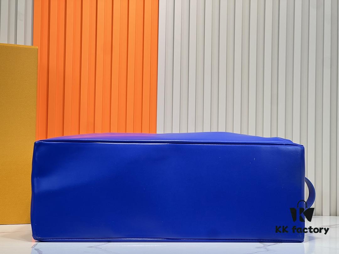 M24457 M24475 This Medium-Sized Shopper Handbag Draws Inspiration from Louis Vuitton's Shopping Bag, Featuring the Louis Vuitton and Maison Fondée En 1854 Inscriptions on Soft Calfskin Leather, with Top Handles and Detachable Shoulder Strap. Dimensions: 40x32x16cm