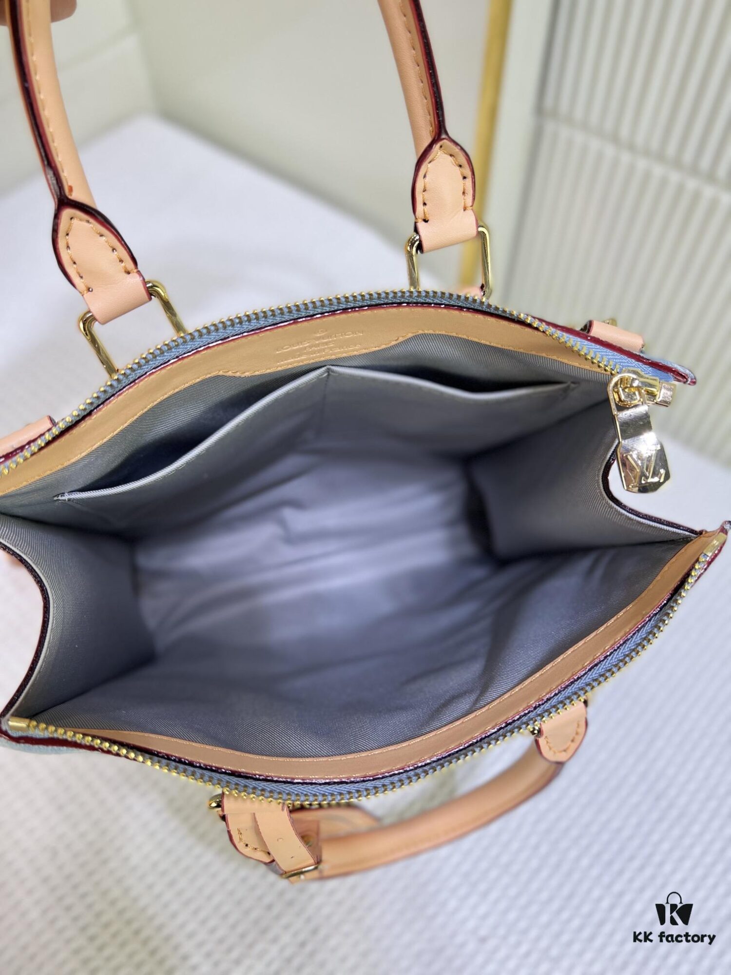 M46098 M59960 Light Blue Denim Sac Plat Cross Bag