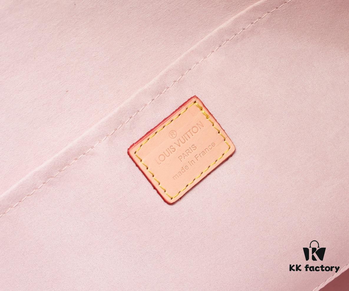 Authentic Louis Vuitton M42267 Multifunctional Monogram Canvas Shoulder Bag, Available in Large and Small Sizes, Soft Flat Handle, Zippered Compartment