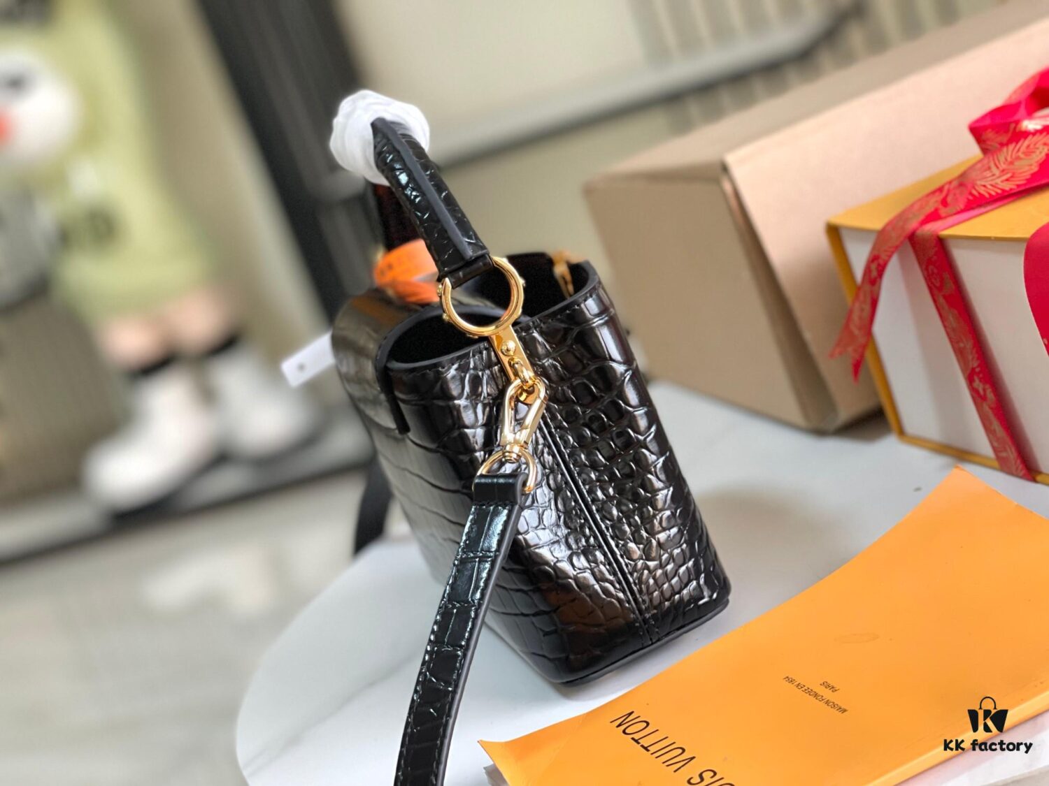 Supreme Quality Full Packaging 【Premium Original Leather M22203💋 N93429 Black Shiny Crocodile-Texture Gold Clasp】