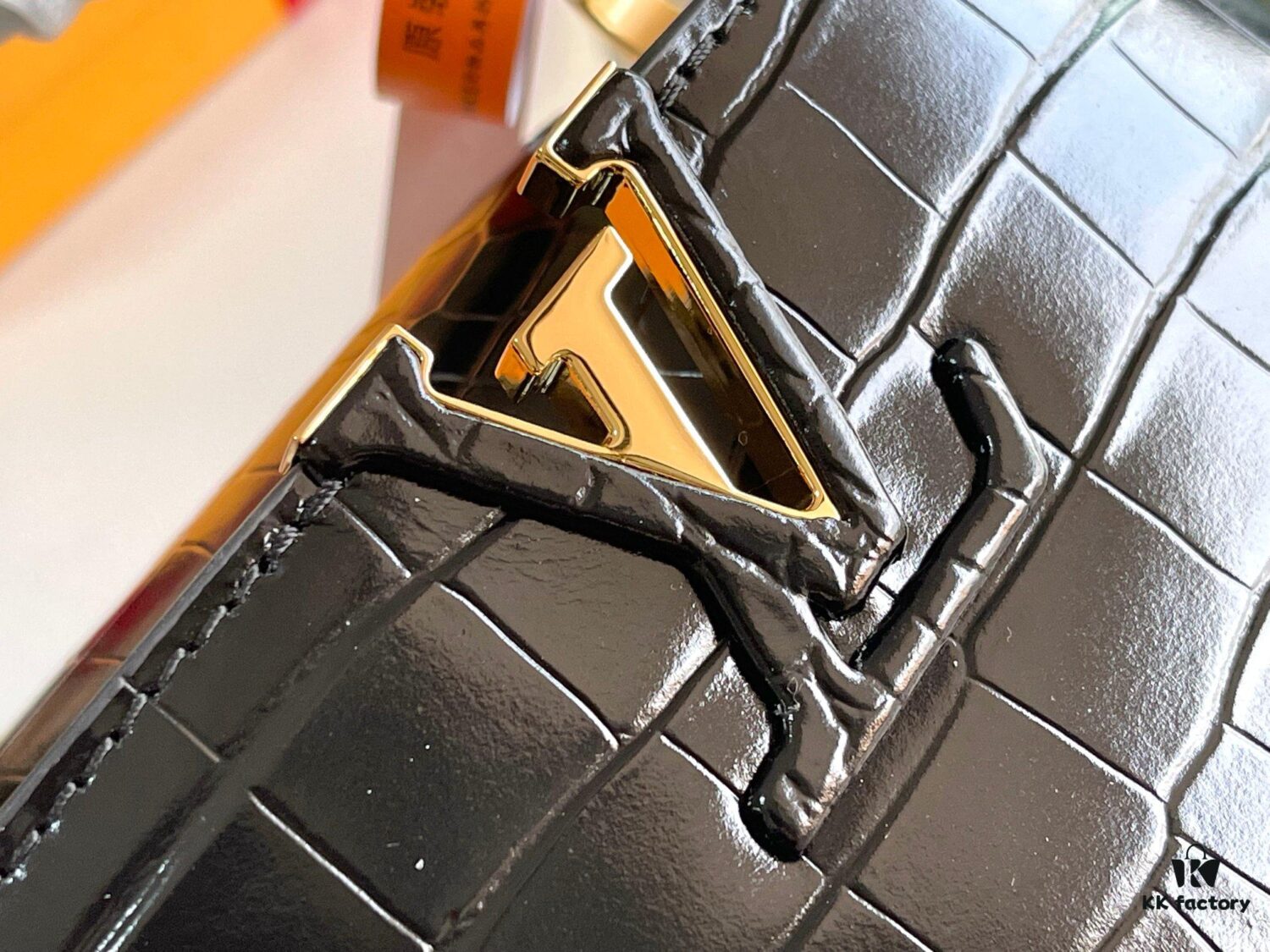 Supreme Quality Full Packaging 【Premium Original Leather M22203💋 N93429 Black Shiny Crocodile-Texture Gold Clasp】