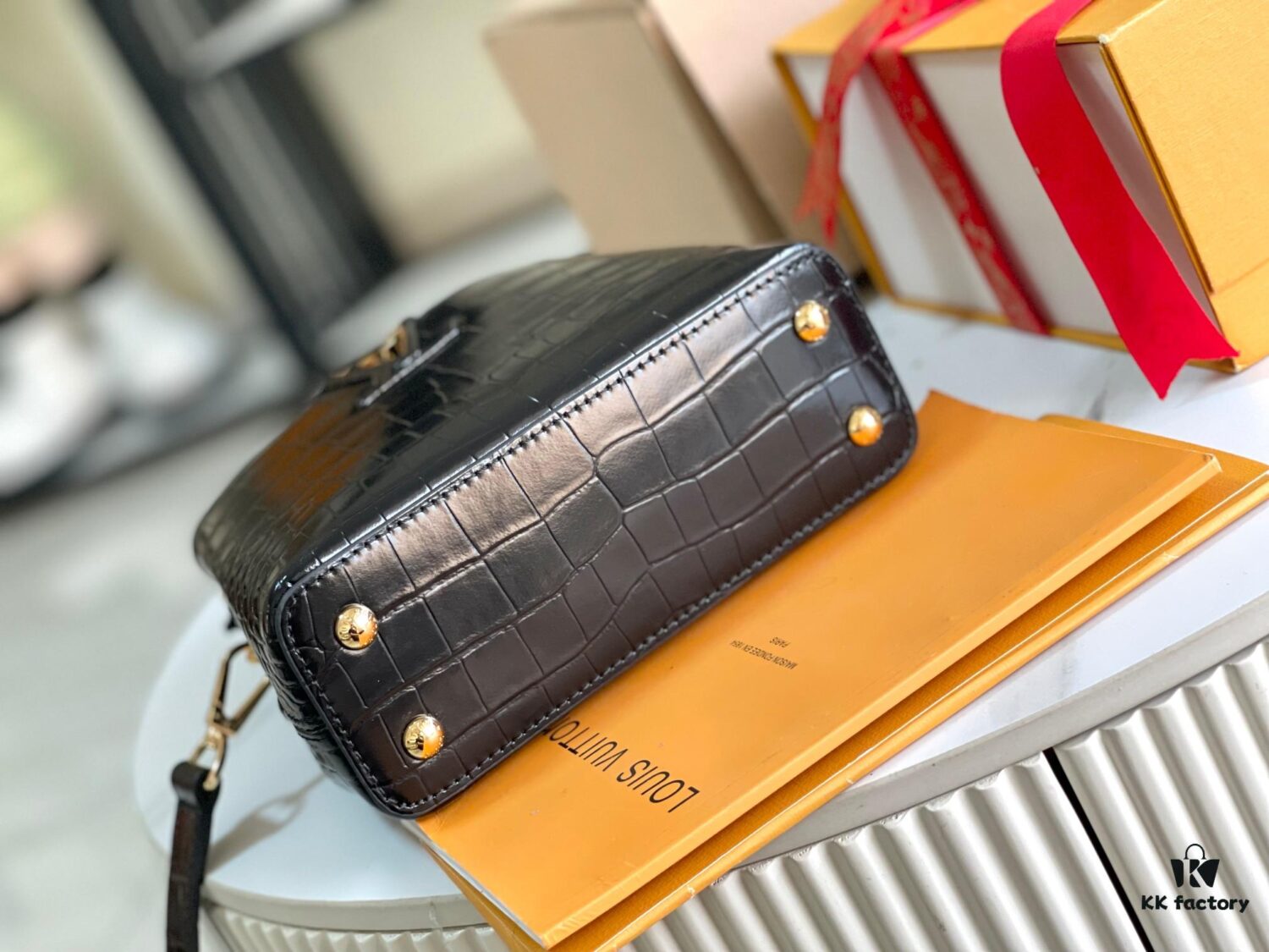 Supreme Quality Full Packaging 【Premium Original Leather M22203💋 N93429 Black Shiny Crocodile-Texture Gold Clasp】
