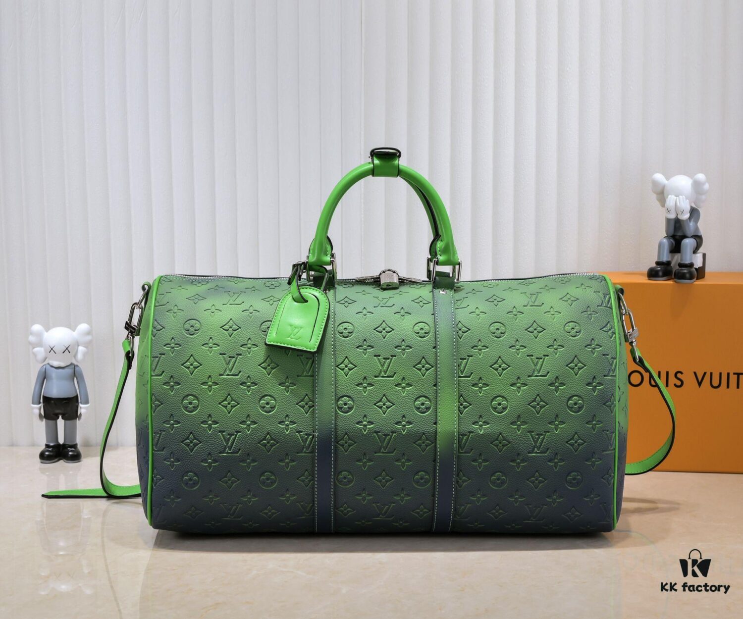 Louis Vuitton Keepall Bandoulière 41 in Taurillon Illusion Leather