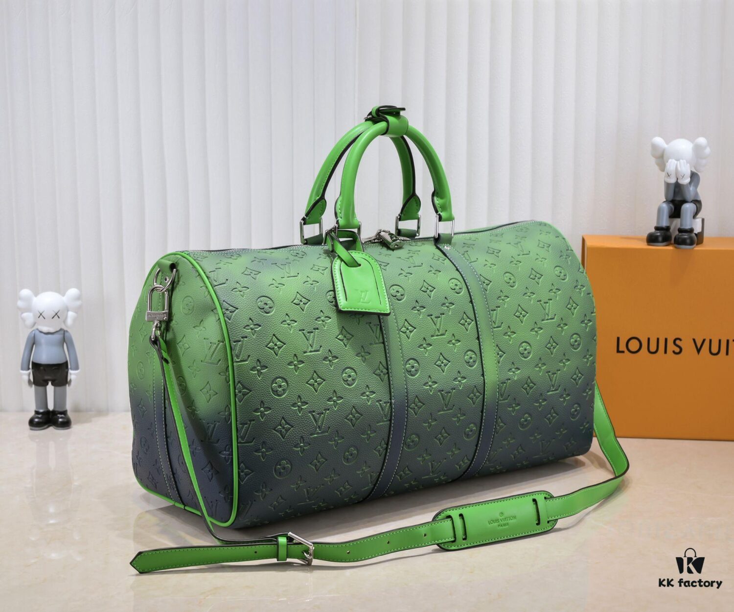 Louis Vuitton Keepall Bandoulière 41 in Taurillon Illusion Leather
