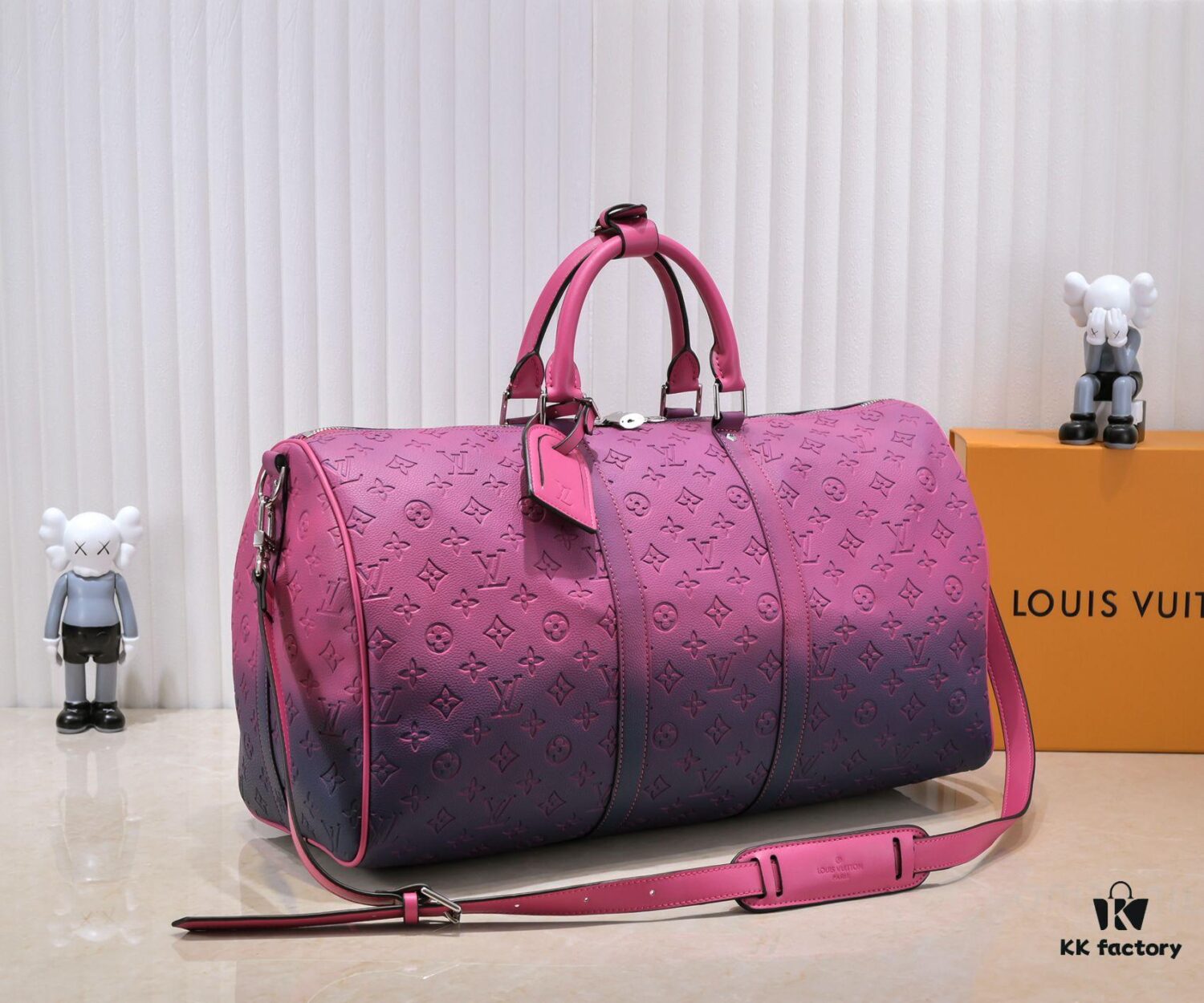 Louis Vuitton Keepall Bandoulière 40 in Taurillon Illusion Leather