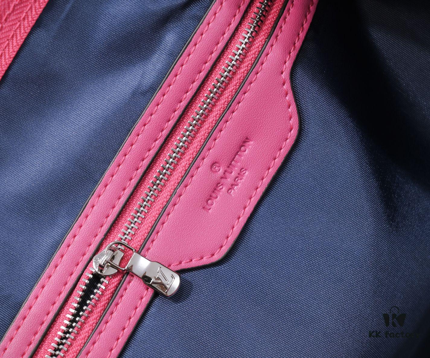 Louis Vuitton Keepall Bandoulière 40 in Taurillon Illusion Leather