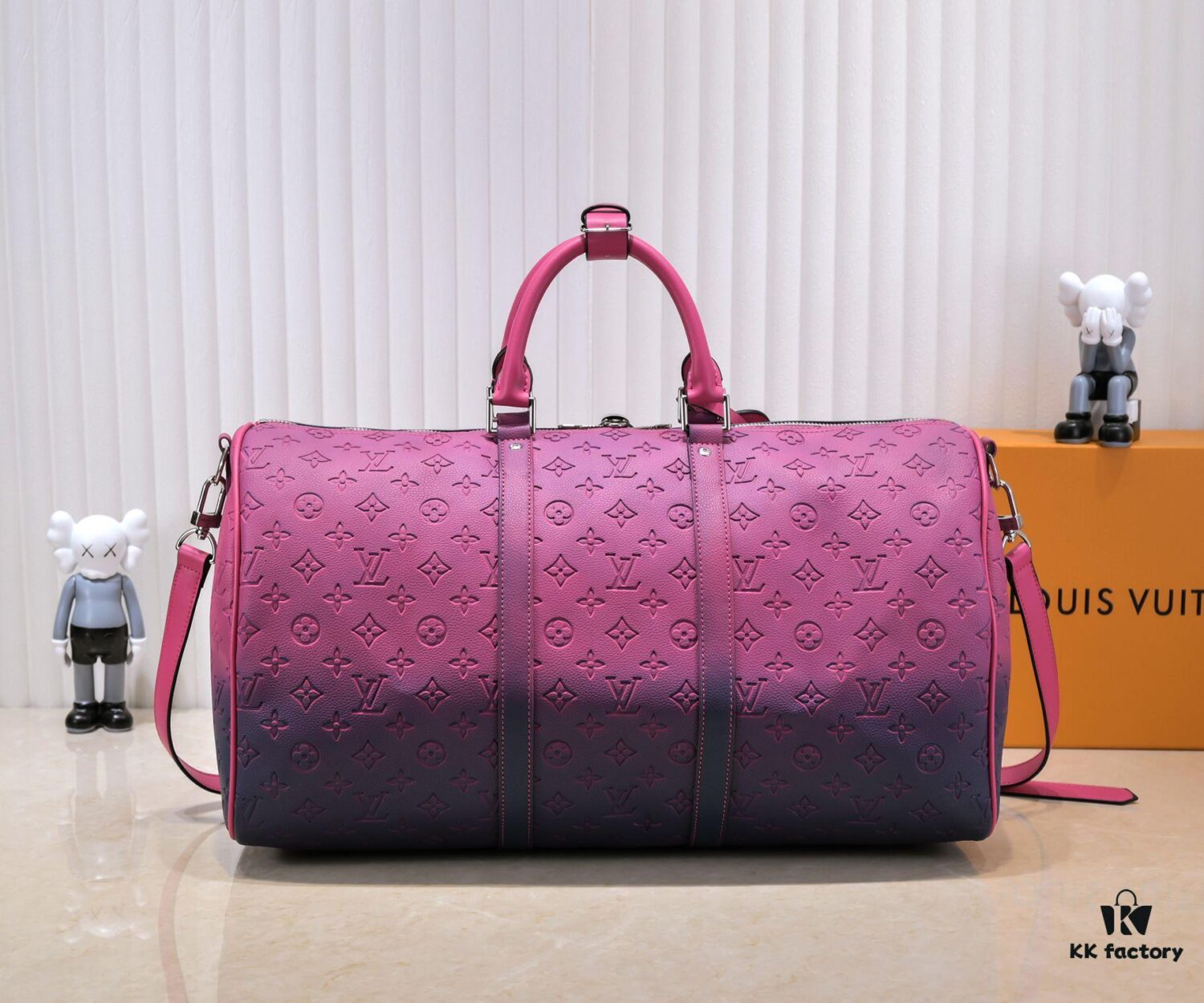 Louis Vuitton Keepall Bandoulière 40 in Taurillon Illusion Leather