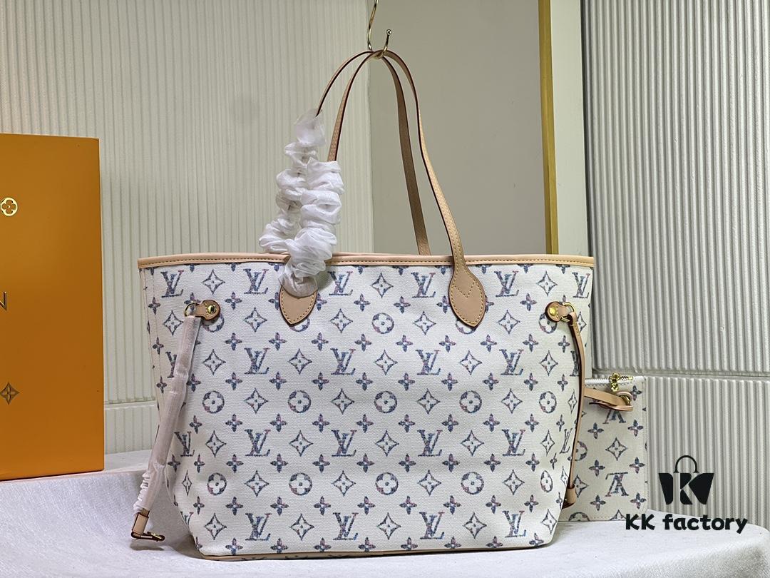 M40995 Medium Shopping Bag 💋💋 Louis Vuitton New Neverfull, A Fresh Take on a Classic Handbag