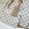 M40995 Medium Shopping Bag 💋💋 Louis Vuitton New Neverfull, A Fresh Take on a Classic Handbag