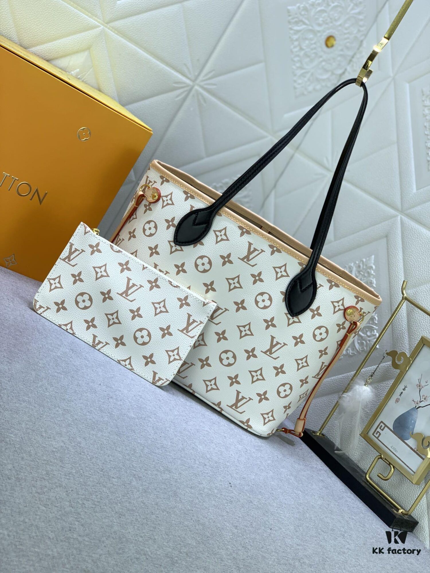 White Flower Mother-Child Bag 🎀🎀 Classic Shopping Tote 💋💋 Louis Vuitton New Neverfull