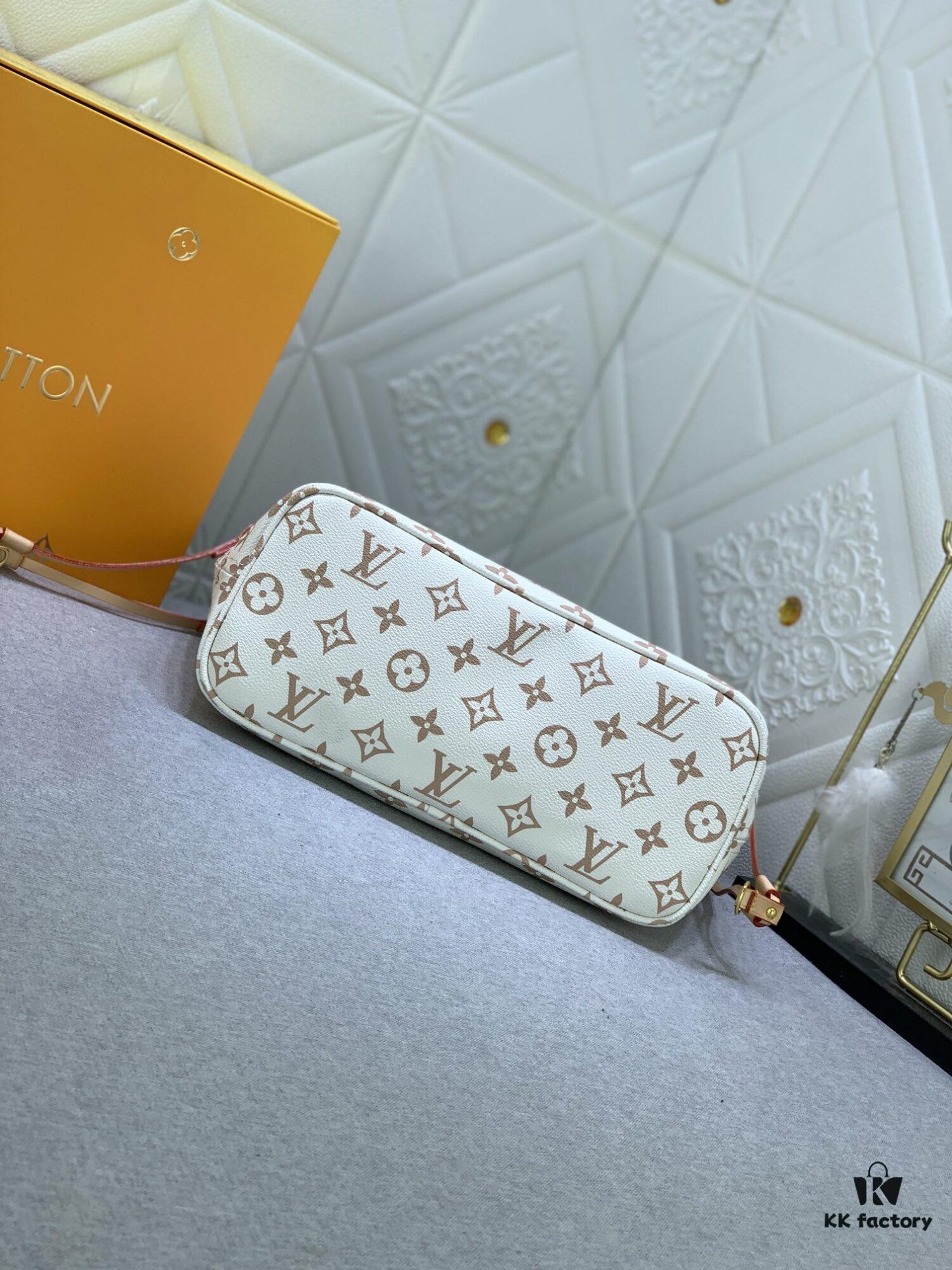 White Flower Mother-Child Bag 🎀🎀 Classic Shopping Tote 💋💋 Louis Vuitton New Neverfull