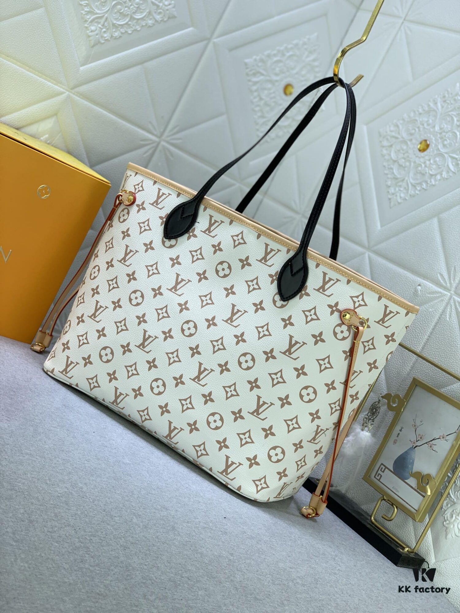 White Flower Mother-Child Bag 🎀🎀 Classic Shopping Tote 💋💋 Louis Vuitton New Neverfull