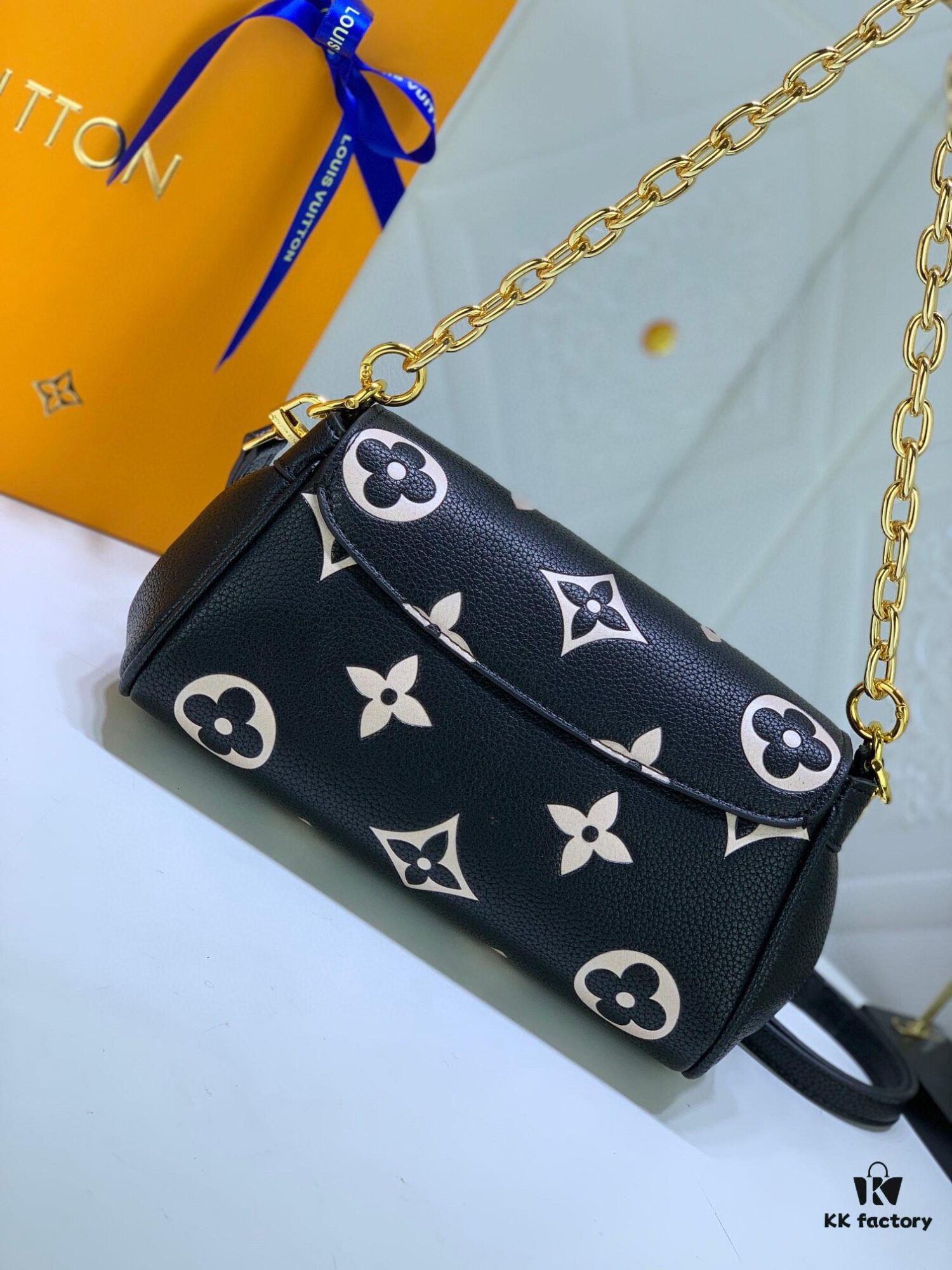 Upgraded Original Version (Inspired by Authentic) ✨‼️ M46393 White Printed Pink, M45813 Black Embossed, M45859 Black Debossed, M45836 Elephant Grey, White Debossed, White Embossed 👏👏 Favorite Handbag