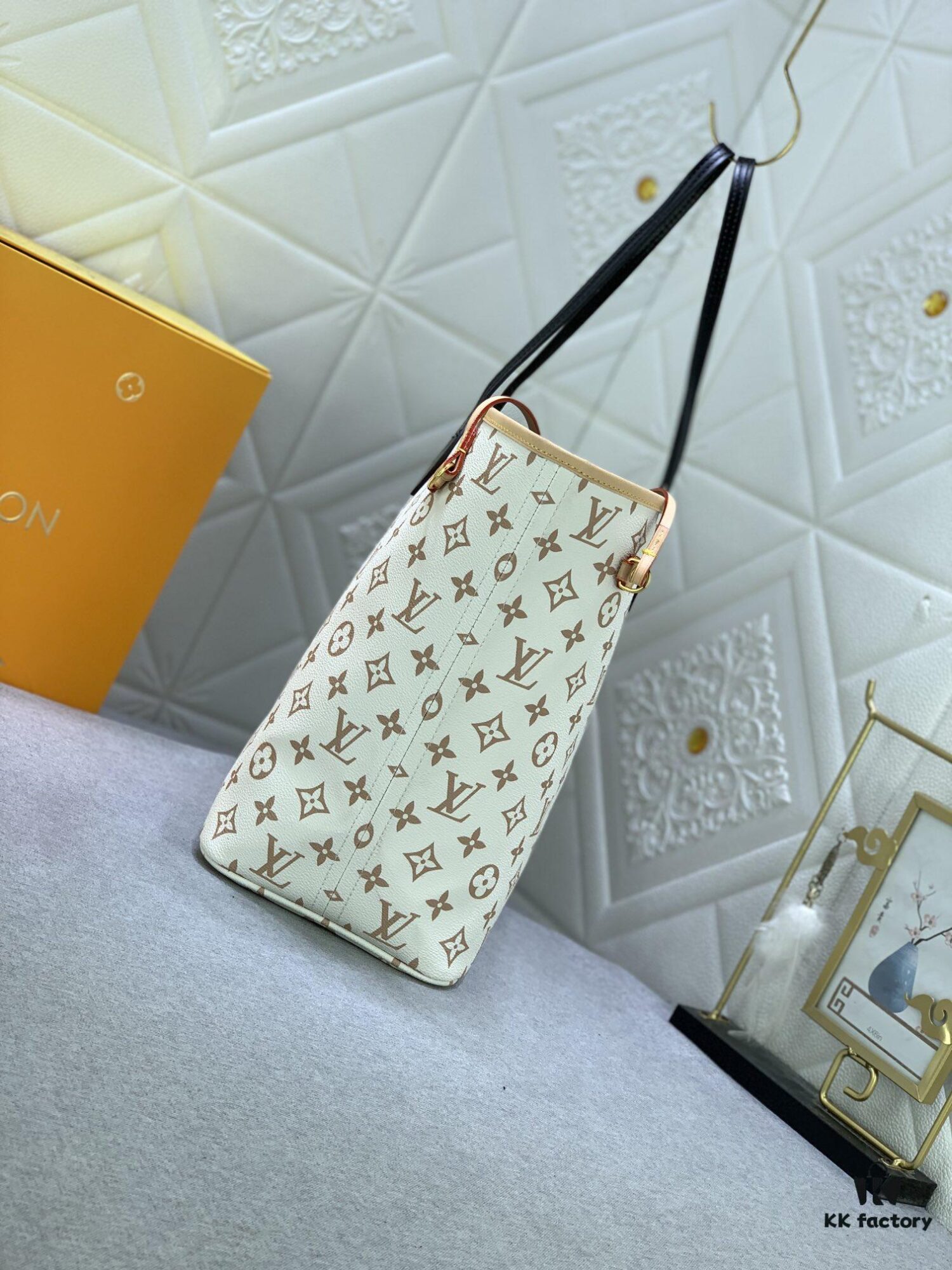 White Flower Mother-Child Bag 🎀🎀 Classic Shopping Tote 💋💋 Louis Vuitton New Neverfull