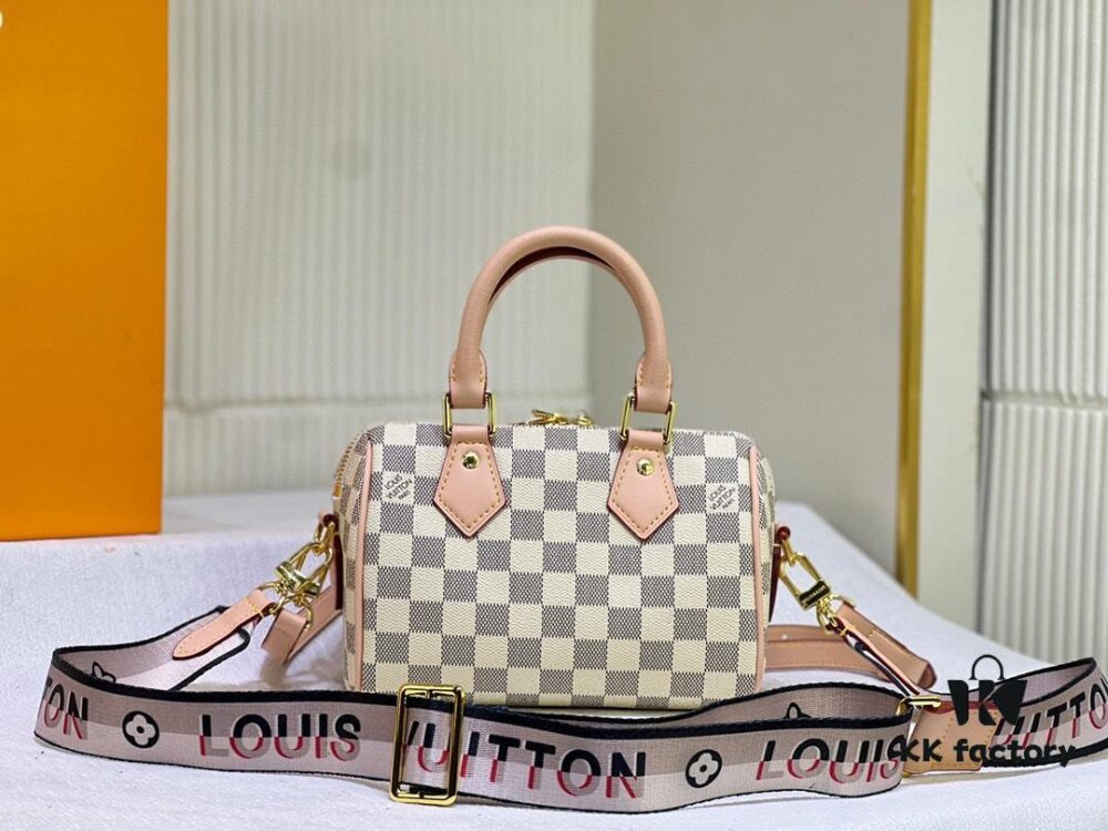 Speedy Bandoulière 20 Handbag with Adjustable and Non-Adjustable Strap Options