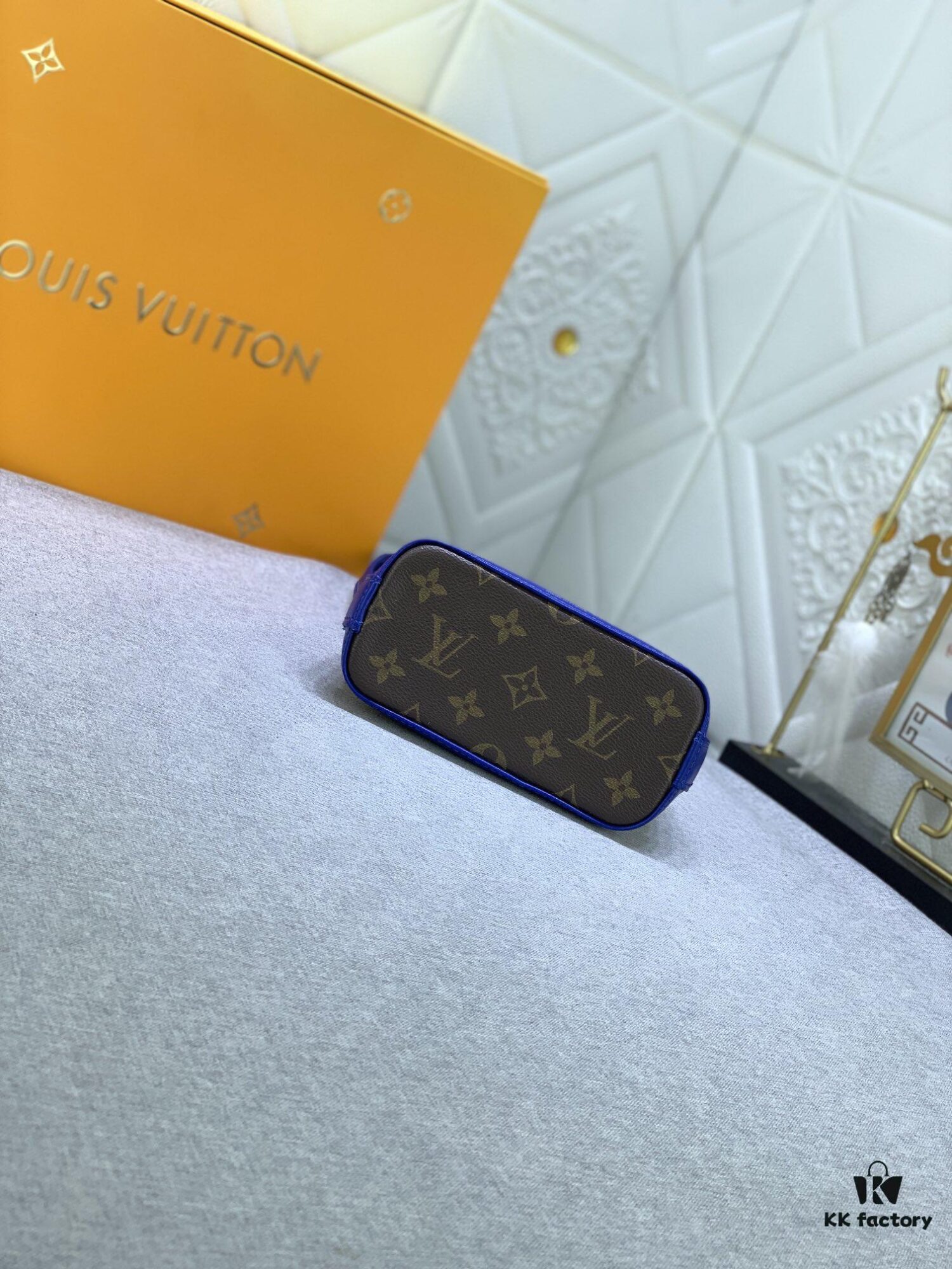 Upgraded Original 【Louis Vuitton Alma Nano Shell Handbag】M82717 Monogram