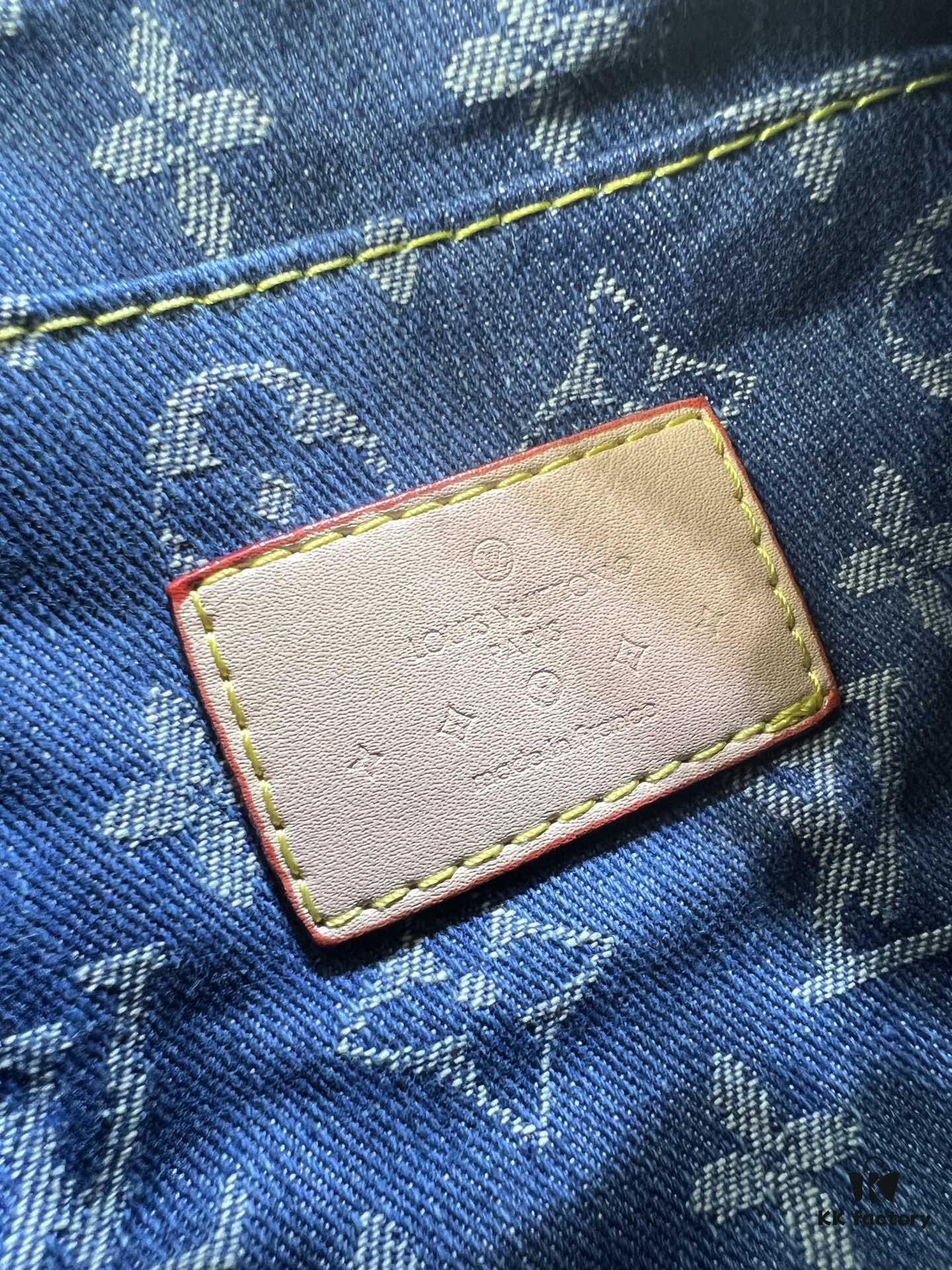 M20900 Keepall 25 Bag in Monogram Eclipse Reverse Denim Canvas