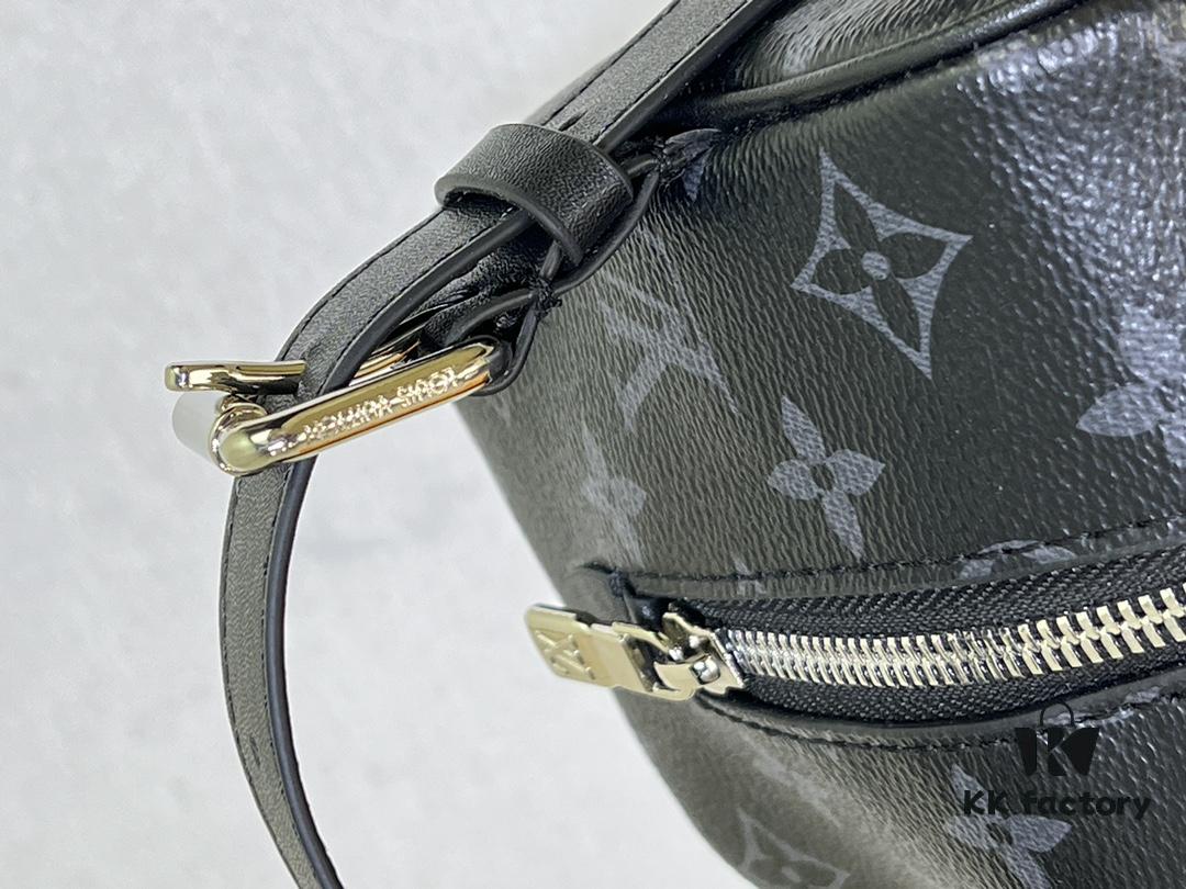 Exclusive Real Shot M83113 Black Flower M83112 Aged Flower Brand New Locker Dopp Kit