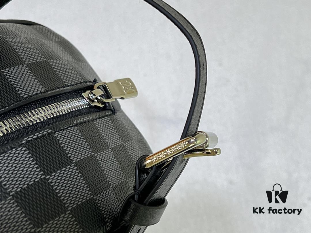 Exclusive Real Photo M83113 Black Flower M83112 Aged Flower Brand New Locker Dopp Kit