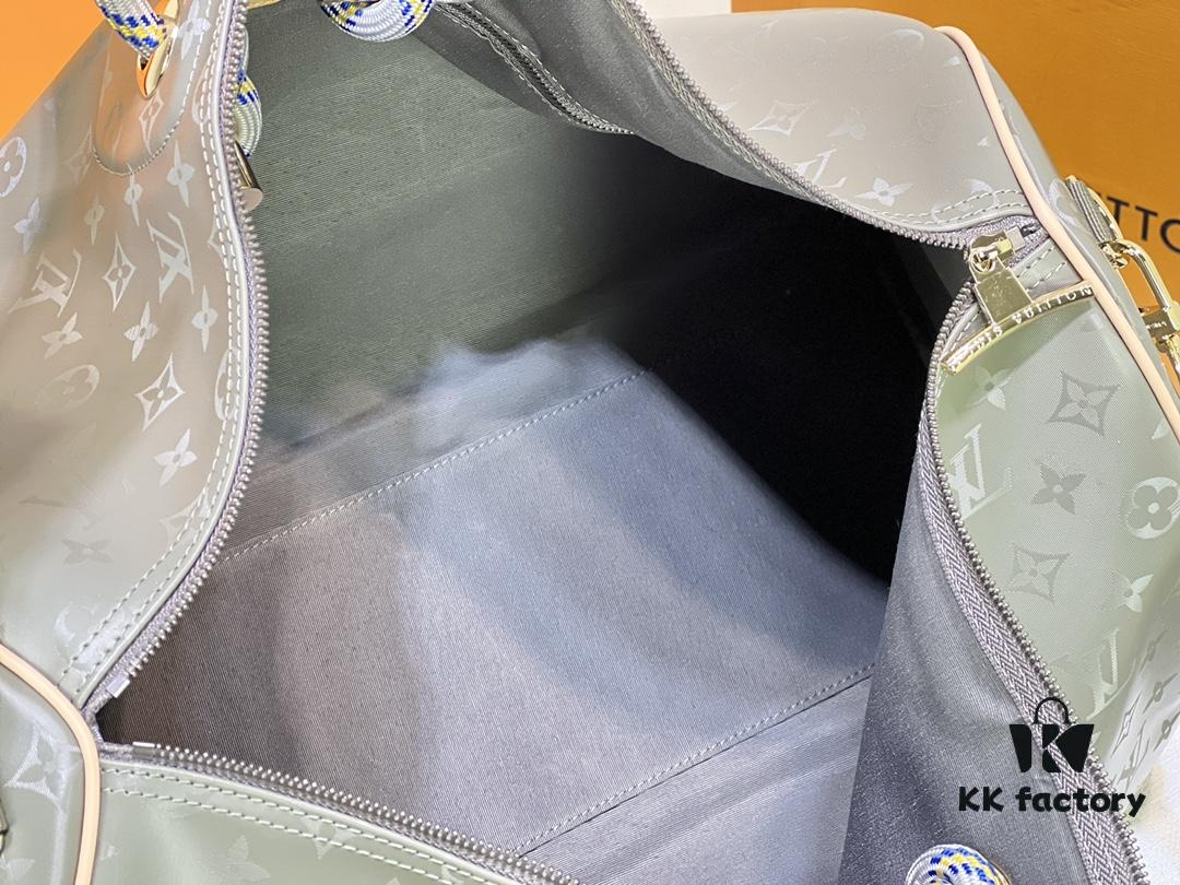 New Arrival 😍😍 High-End Quality 👍 Original Keepall 50 Travel Duffel Bag, Special Edition Design Inspired by the 2018-19 Men's Fashion Show. Grey Monogram Titanium Canvas Body with Natural Cowhide Trims, Textile Handles and Detachable Leather Shoulder Strap Embossed with Louis Vuitton Logo. Model No.: 43886 43885 Size: 50x29x23