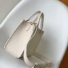 M23437 Beige M22311 Black M23637 Off-White Top-Quality Original Order This Lock & Go Handbag Conveys Fashion Trends with Stylish Design and Exquisite Details