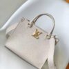 M23437 Beige M22311 Black M23637 Off-White Top-Quality Original Order This Lock & Go Handbag Conveys Fashion Trends with Stylish Design and Exquisite Details