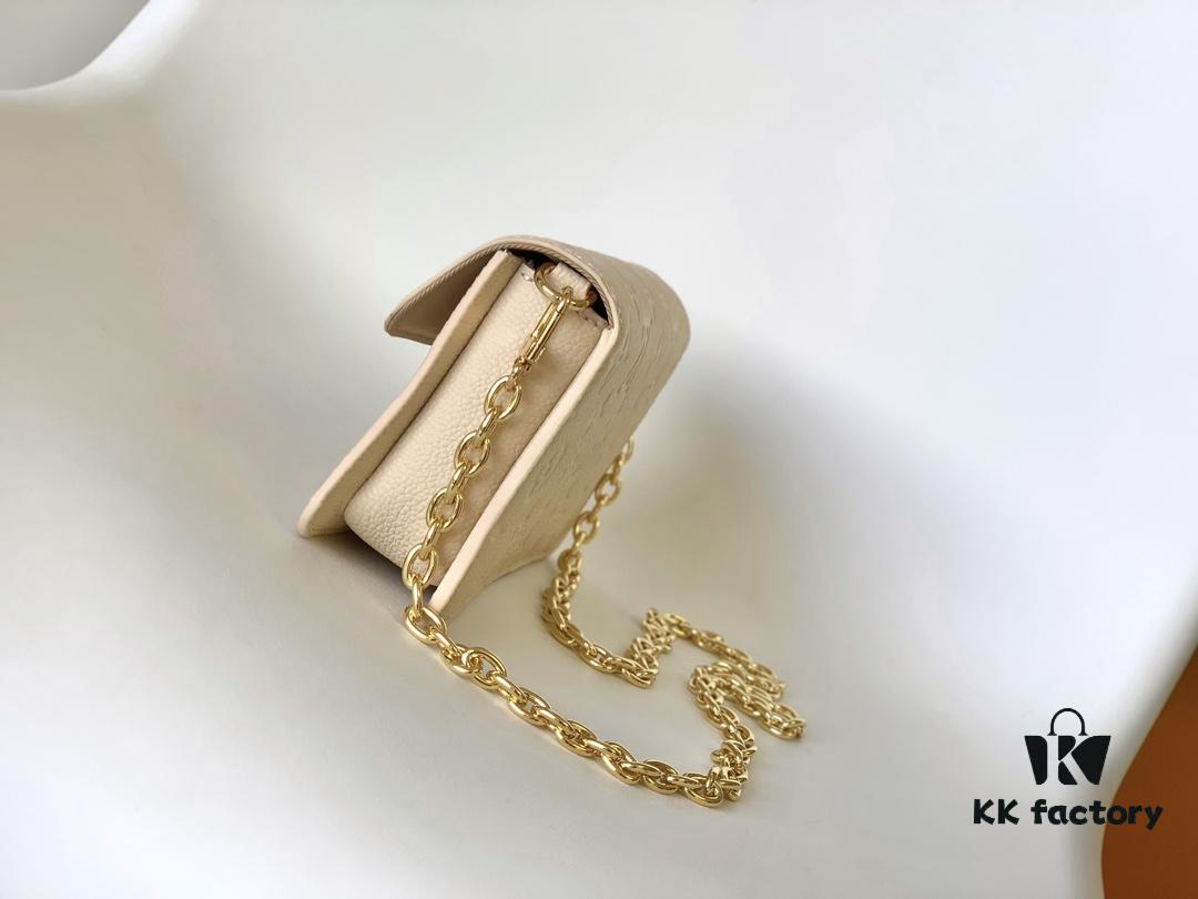 Wallet On Chain Metis Chain Bag in Grainy Mjs Monogram Empreinte Leather, Black M82637 and White M82836