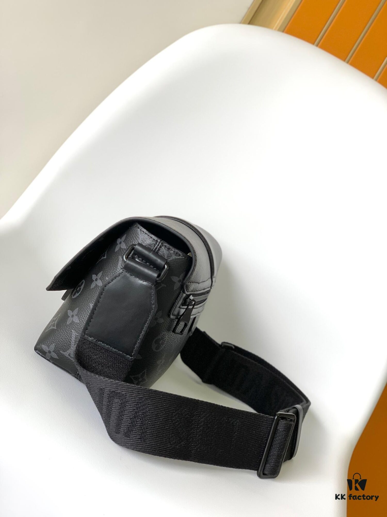 69305dabf09edb6de4c4fff2 Top Quality Original Order M46794 Black Flower M23741 Embossed S-Cape Messenger Bag