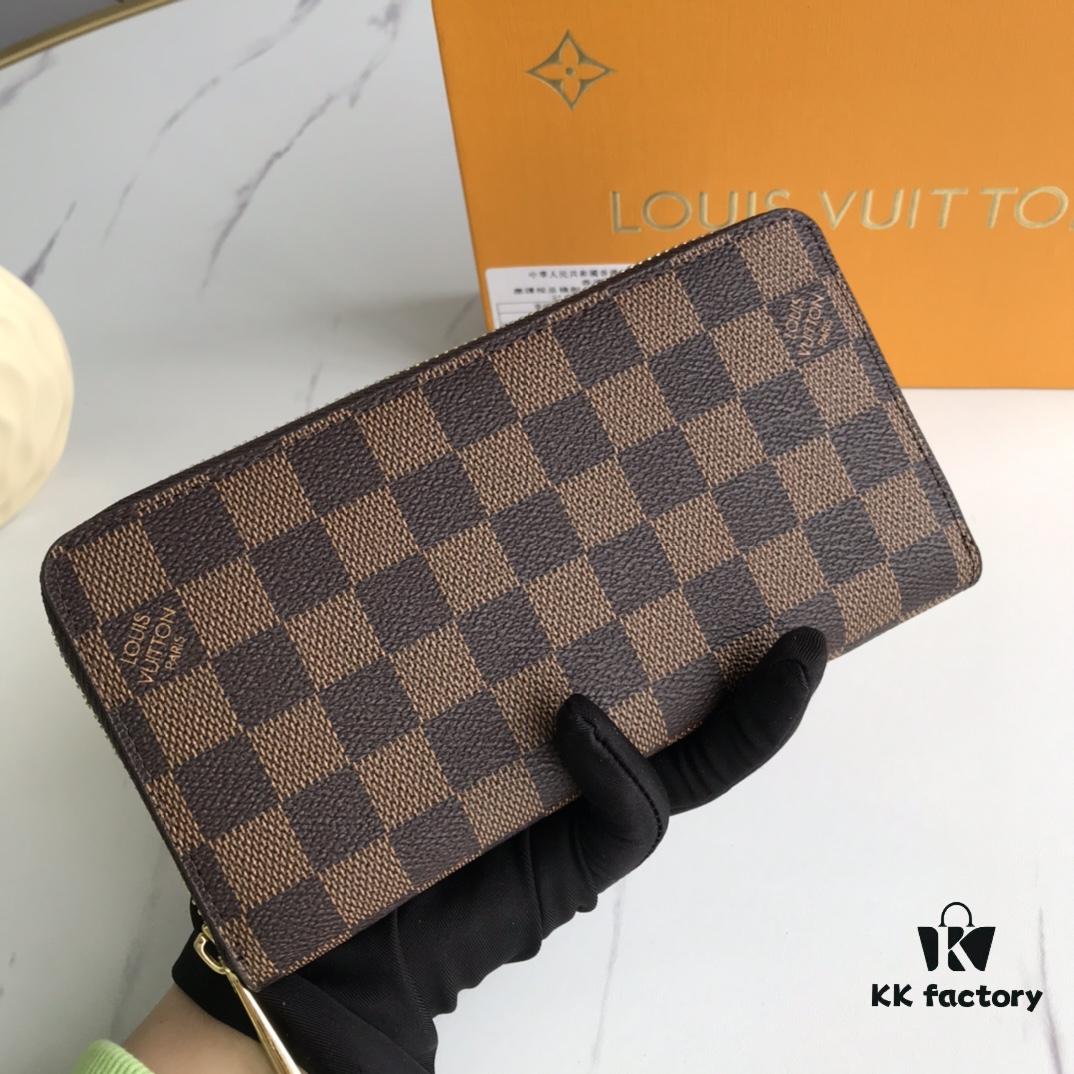 M60017 Interior Colorway Zippy Wallet