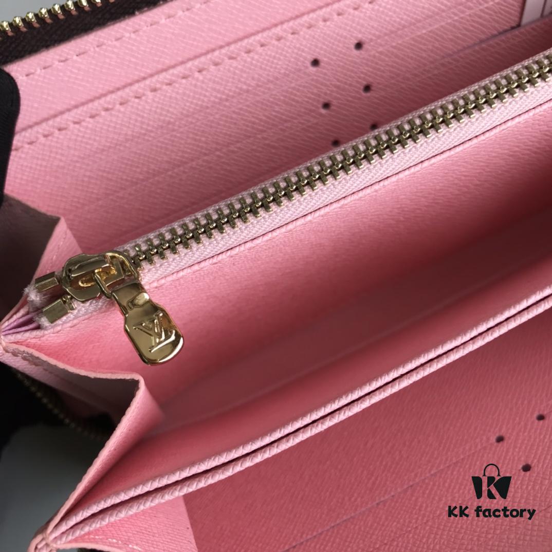 M60017 Interior Colorway Zippy Wallet