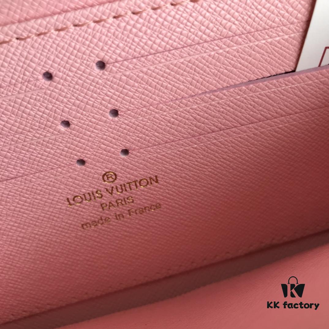 M60017 Interior Colorway Zippy Wallet