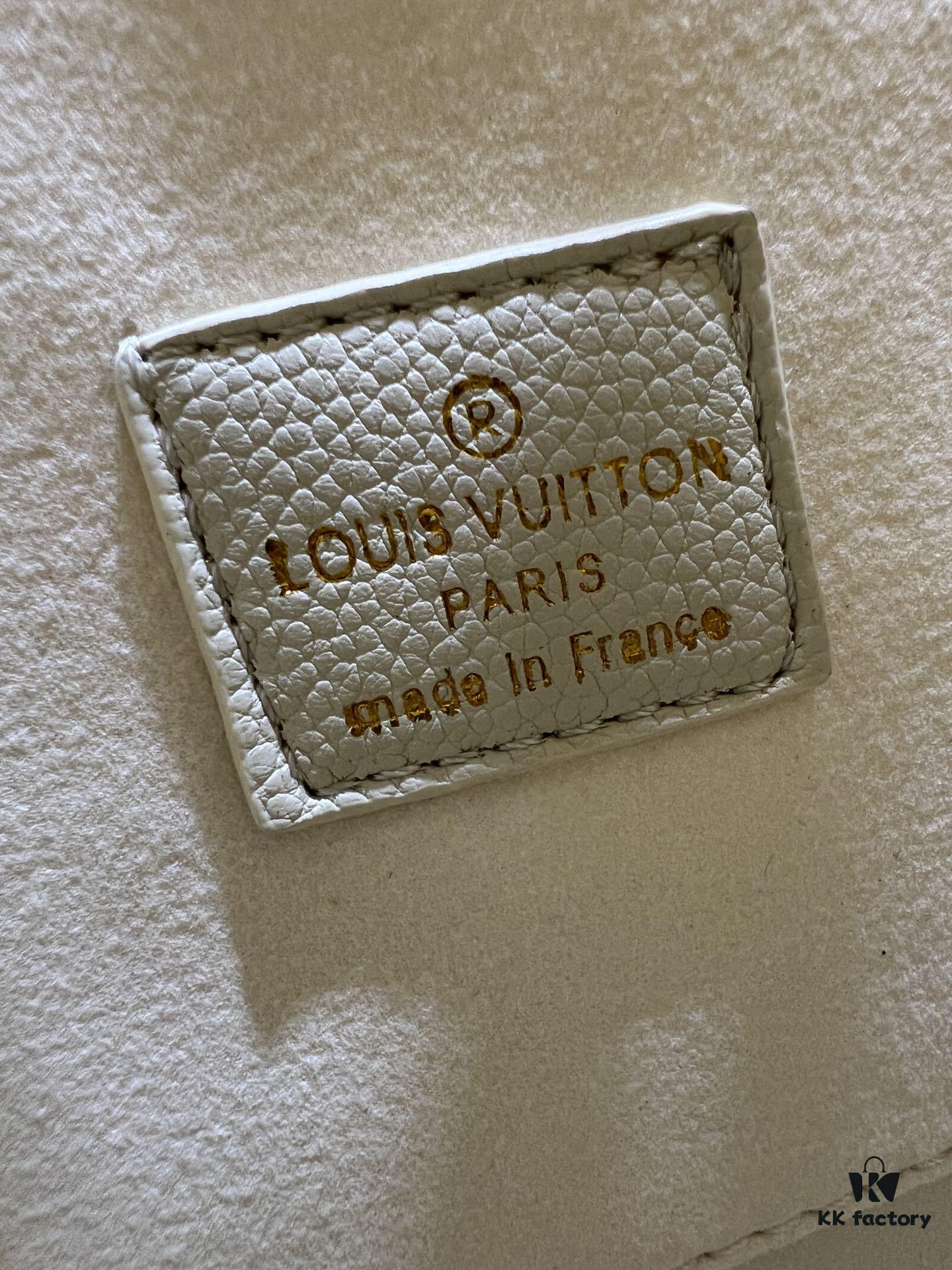 M22311 Black M23637 Beige Top-Quality Original Stock The Lock & Go Handbag Expresses Contemporary Style Through Fashion-Forward Design and Refined Details