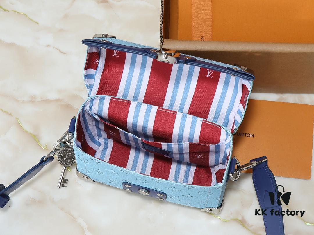 Upgraded Original M15035 Orchid M13871 Embossed Black M11743 Black Flower M11516 Black M11535 Vintage Flower M12686 This Soul Trunk Handbag, Crafted by Pharrell Williams, Features a Textured Grain Finish in Durable LV Colorado Calfskin