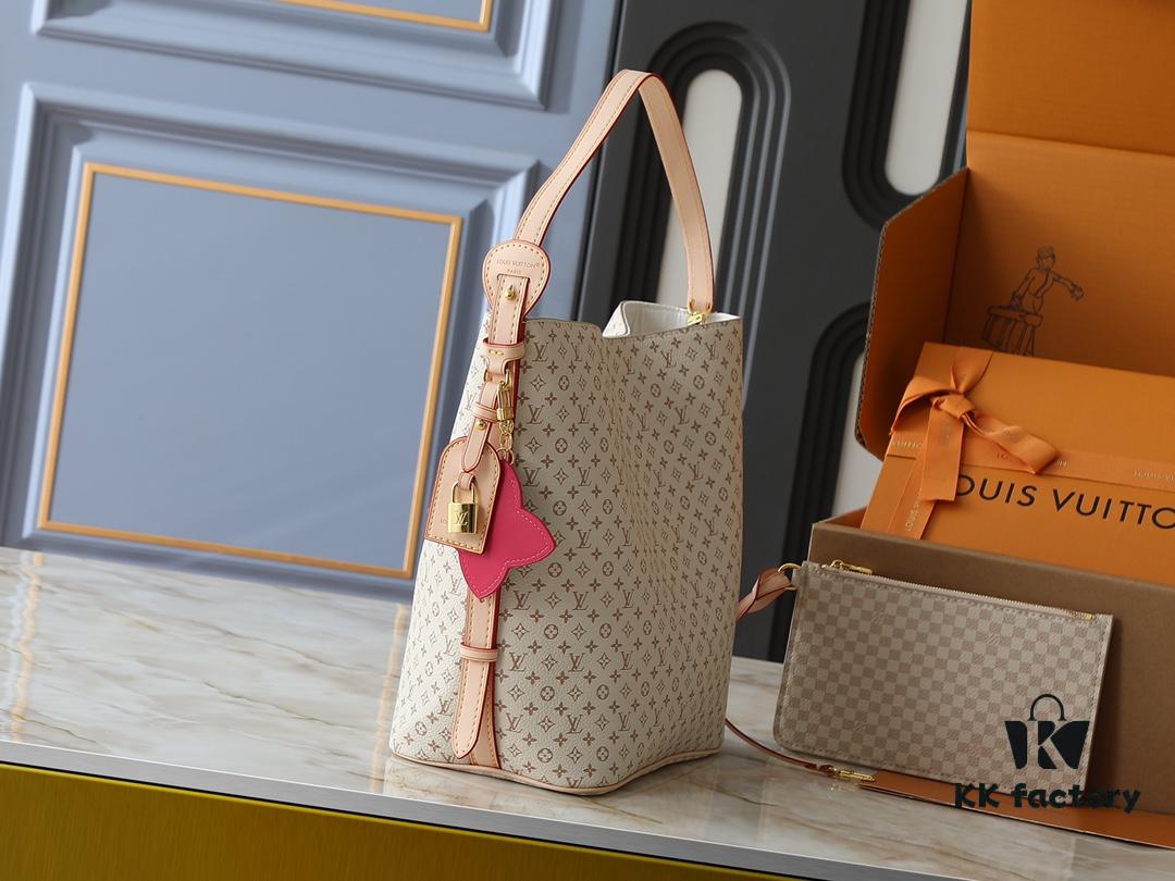 Upgraded Original M15130 M12926 All In BB Handbag