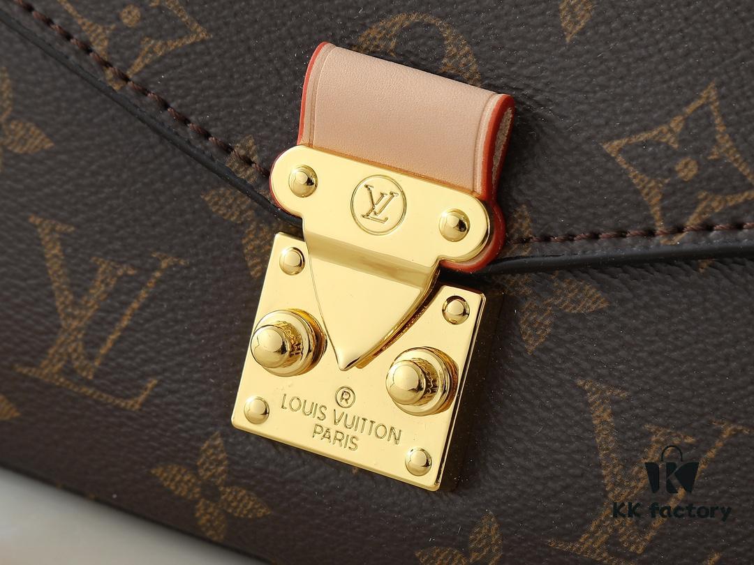 M46279 East West Métis Small Messenger Bag