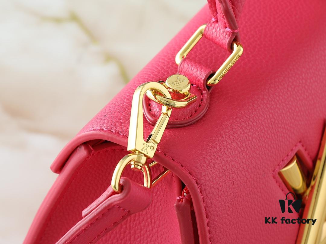 Upgraded Original M21590 M59090 Twist One Handle BB Handbag crafted from deeply dyed Taurillon leather, featuring a top single handle and the iconic LV Twist turn-lock flap closure. The contrast-color leather lining adds a fashionable touch, suitable for crossbody, shoulder, or handheld wear.