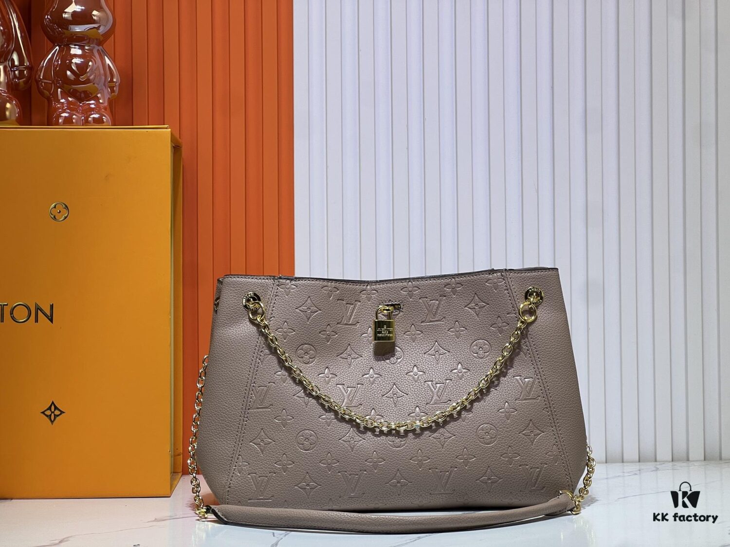 M14414 M14659 M14234 M Anytime Medium Handbag