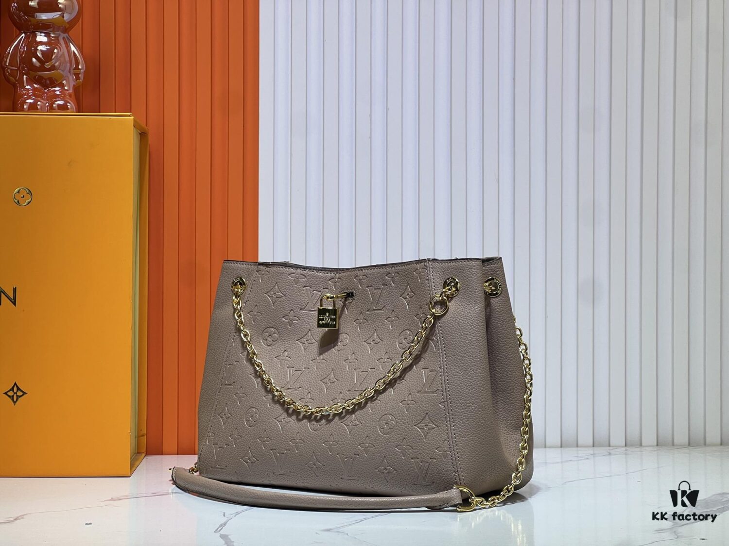 M14414 M14659 M14234 M Anytime Medium Handbag