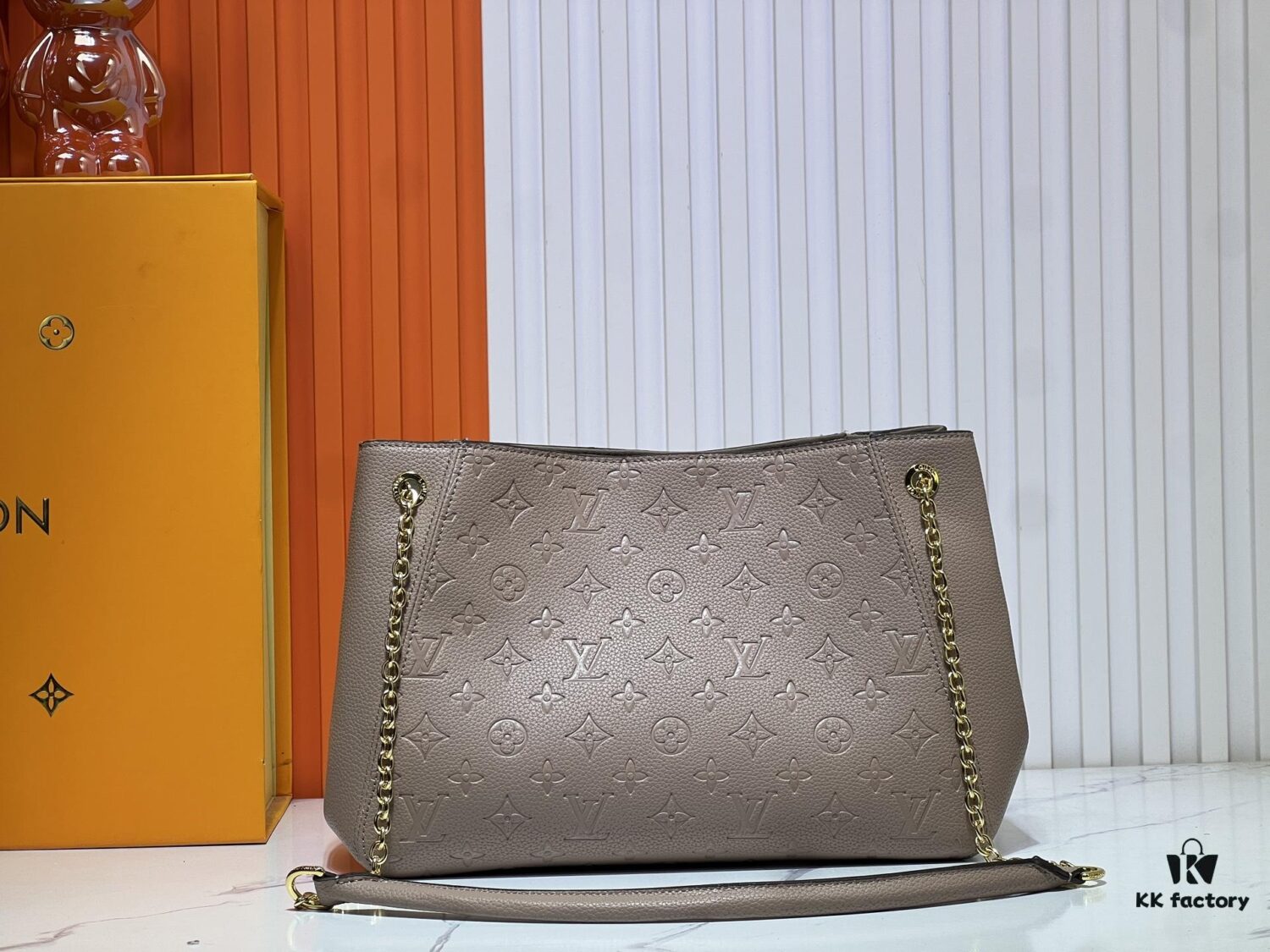 M14414 M14659 M14234 M Anytime Medium Handbag