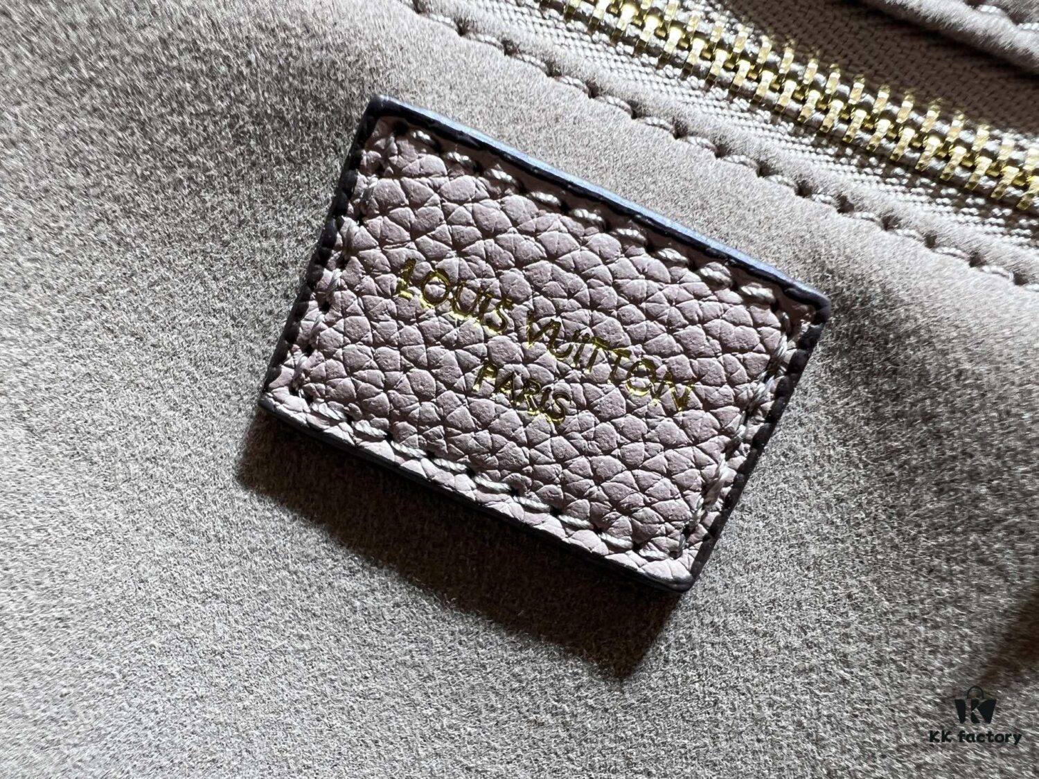 M14414 M14659 M14234 M Anytime Medium Handbag