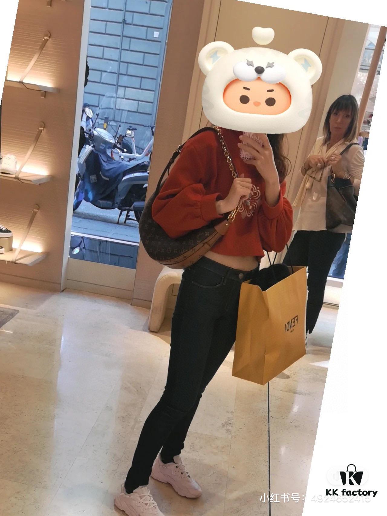 Upgraded Version ⬇️ M46311 Large Moon Bag, Classic Monogram with Yellow Flowers, LV Marel Vintage Handbag